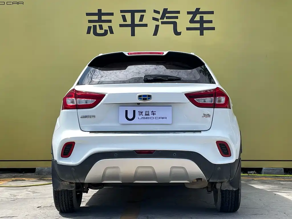 Geely Vision X3 2019 — фото 8
