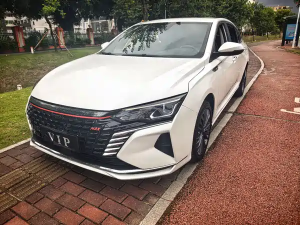 Dongfeng Yixuan MAX 2022