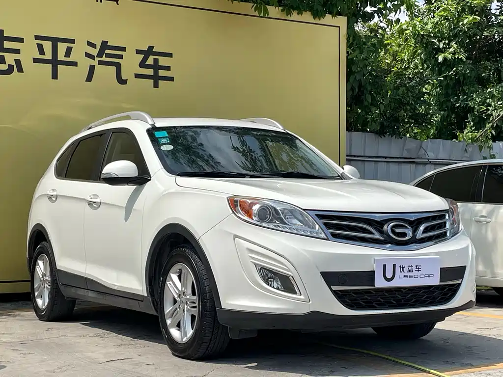 GAC Motor Trumpchi GS5 2014 — фото 3