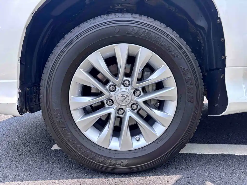 Lexus GX 2016 — фото 13