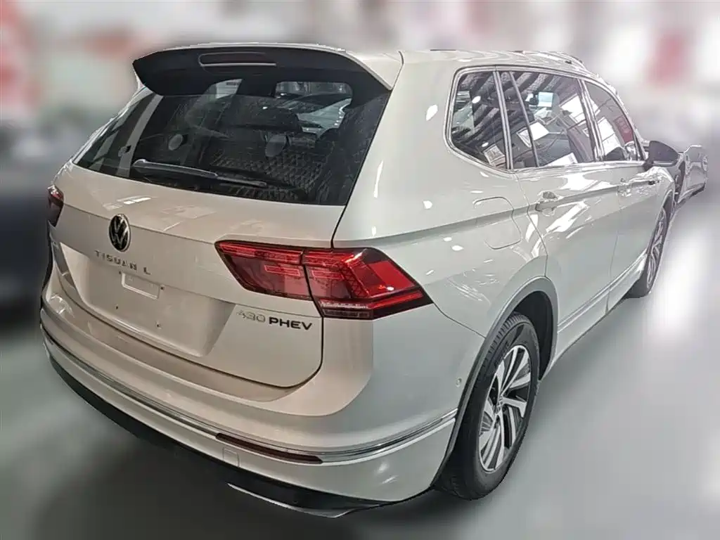 Volkswagen Tiguan L PHEV 2021 — фото 12