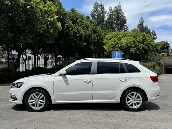 Volkswagen Gran Lavida 2015