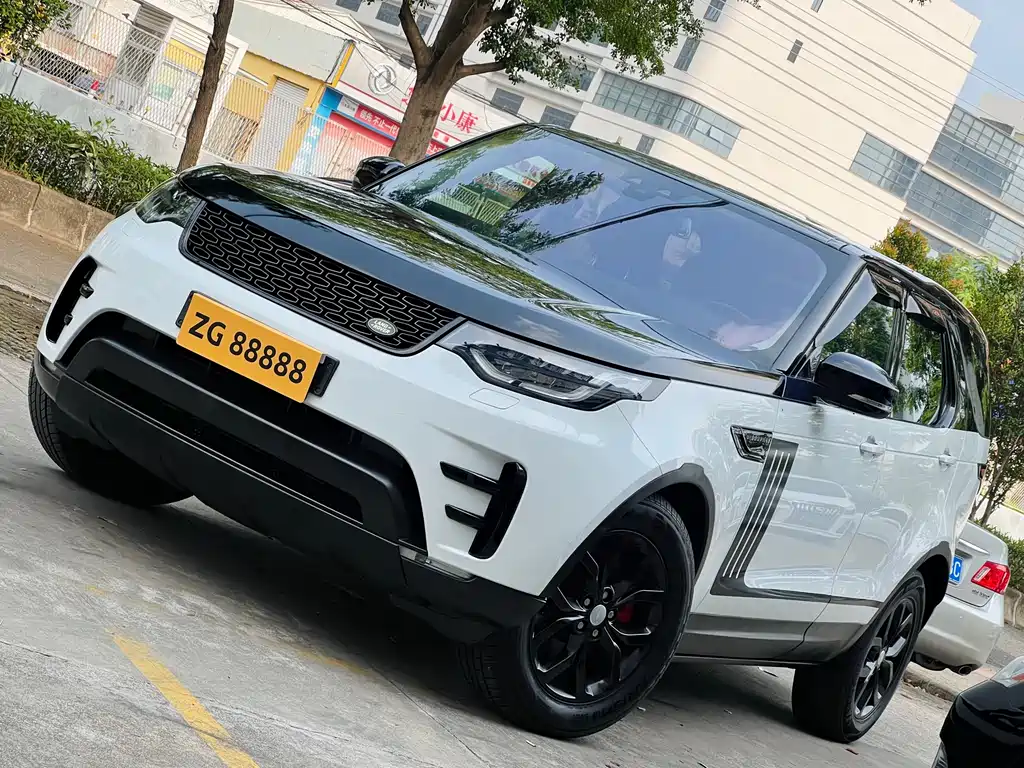 Land Rover Discovery 2018 — фото 2