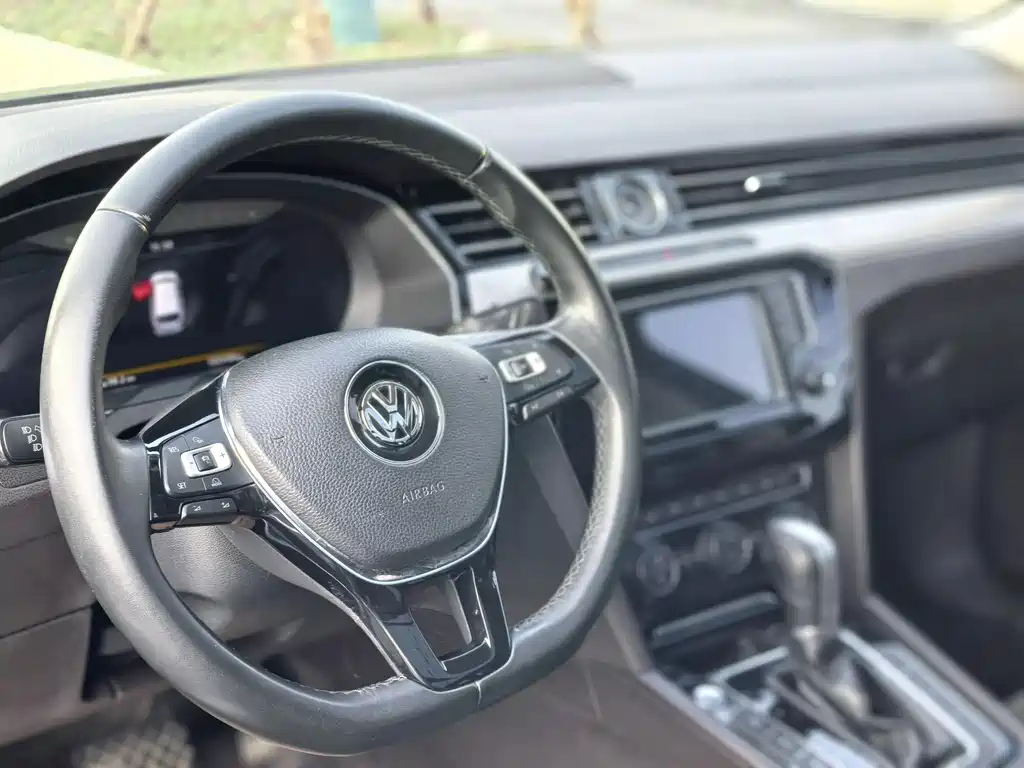 Volkswagen Viloran 2017 — фото 11