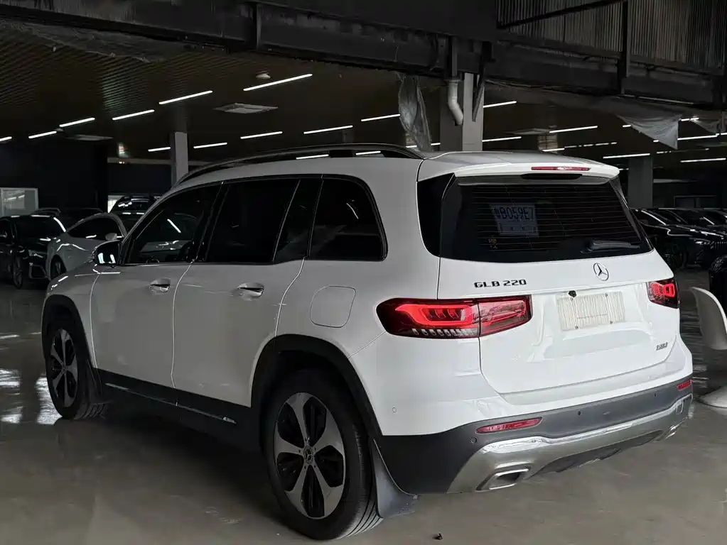 Mercedes-Benz GLB 2022 — фото 6
