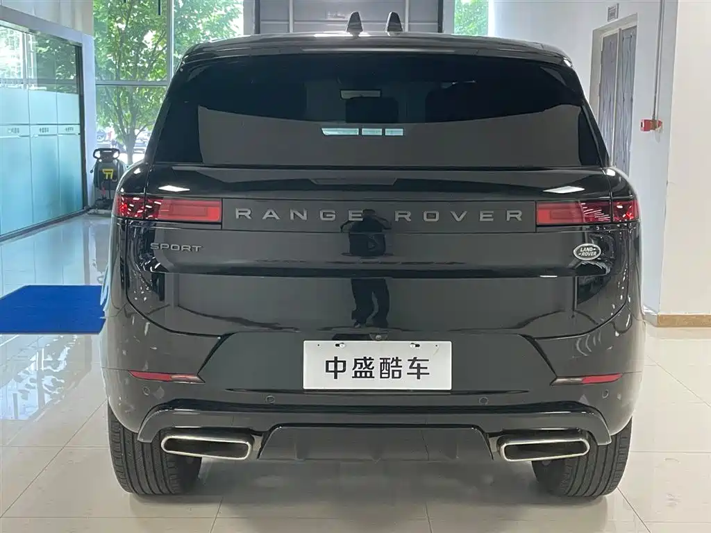 Land Rover Range Rover Sport 2023 — фото 28