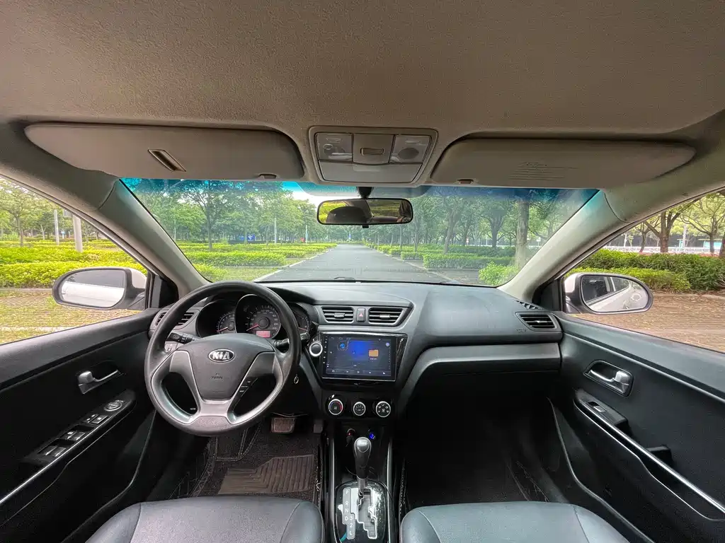 Kia K2 2015