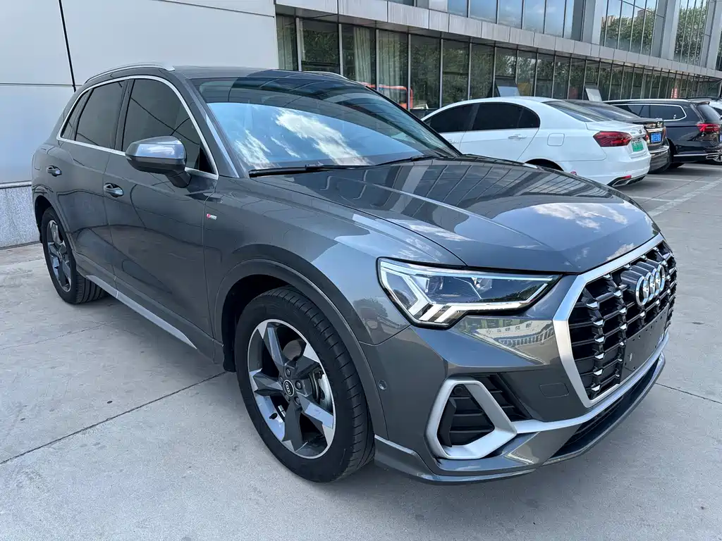 Audi Q3 2022