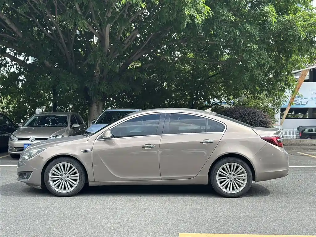 Buick Regal 2014 — фото 10