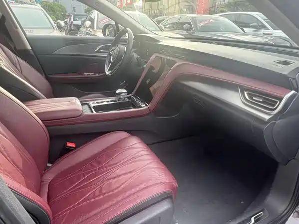 Hongqi H5 2024