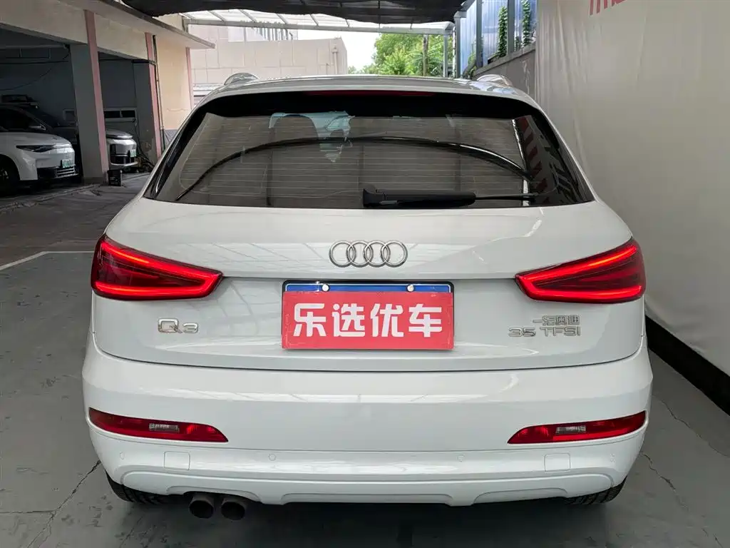 Audi Q3 2015