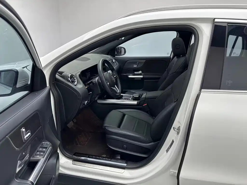 Mercedes-Benz GLA 2021