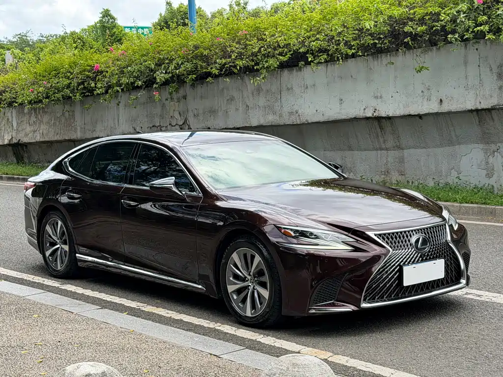Lexus LS 2019 — фото 3