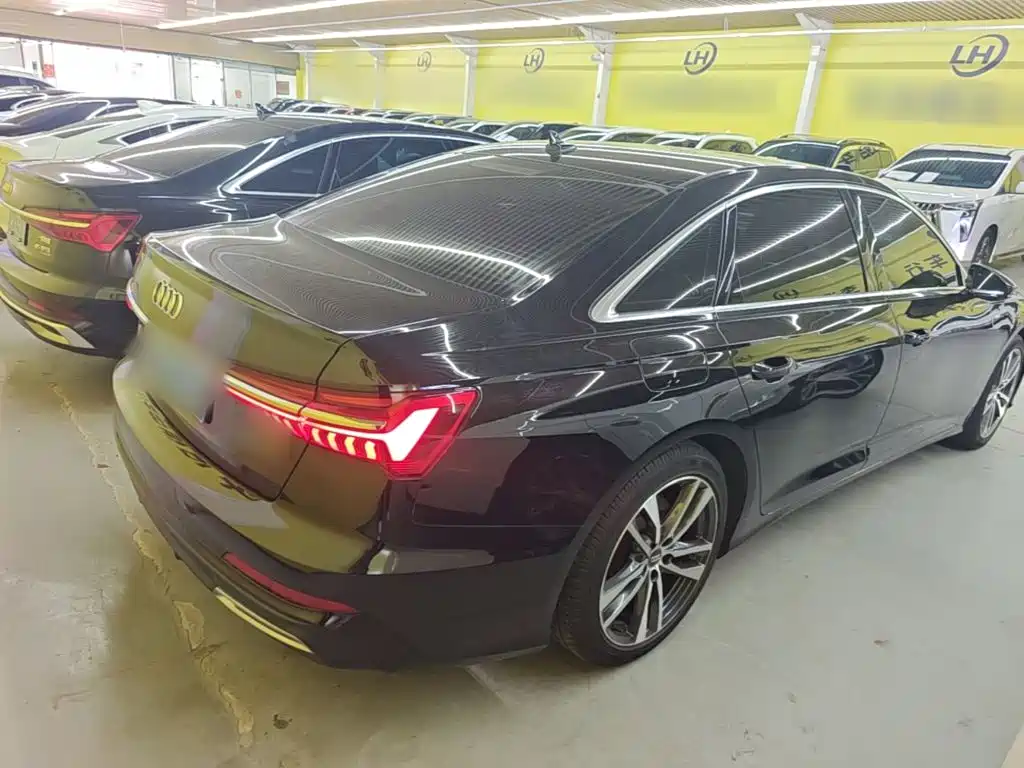 Audi A6L 2020