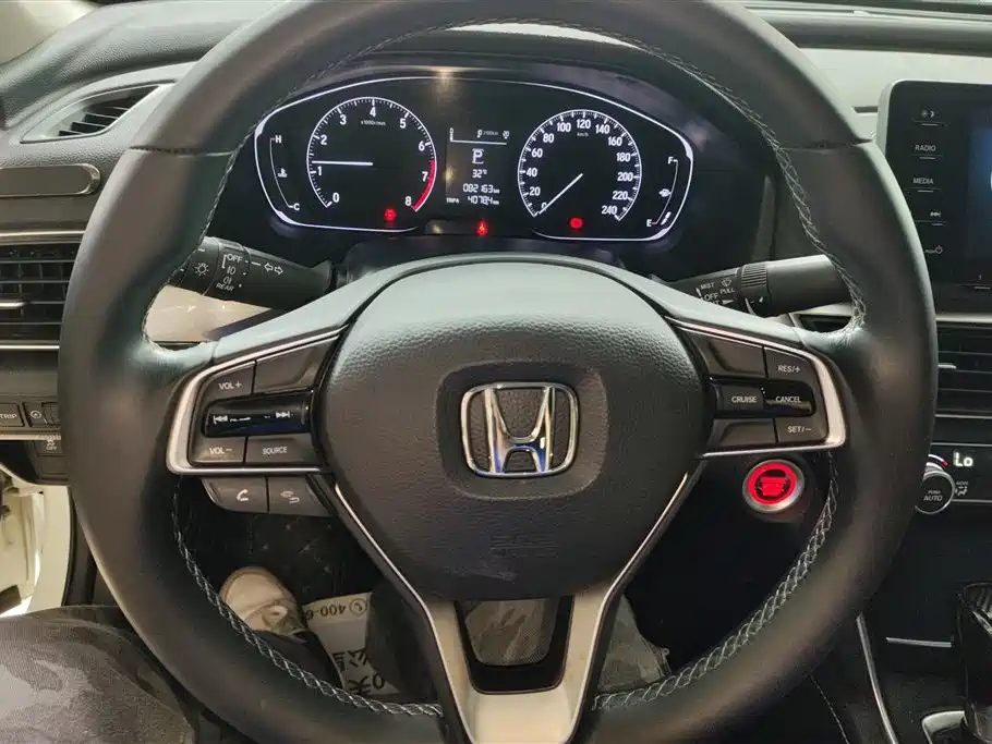 Honda Inspire 2019 — фото 15