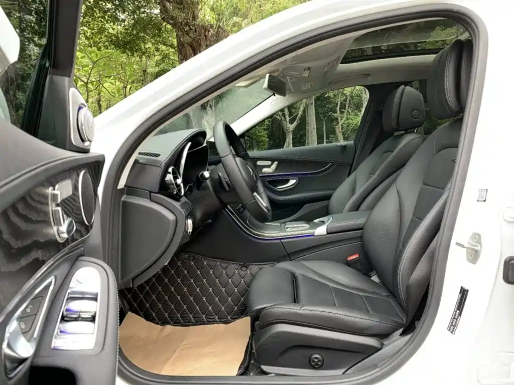 Mercedes-Benz C-Class 2019