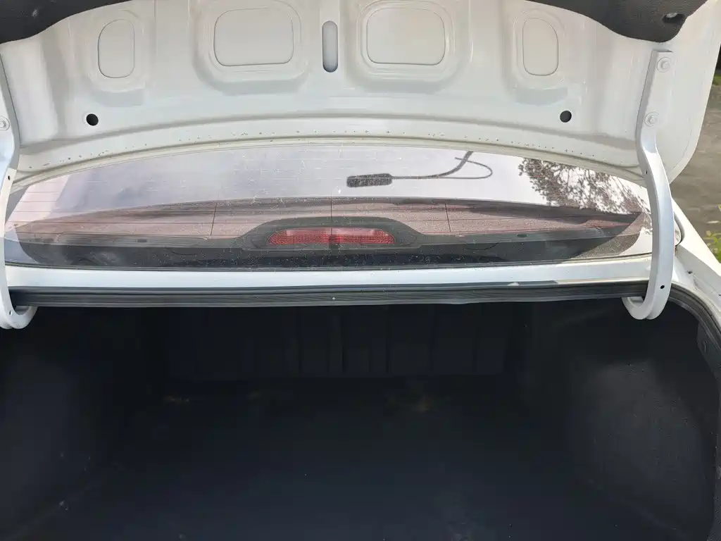 Hyundai Elantra 2020 — фото 16
