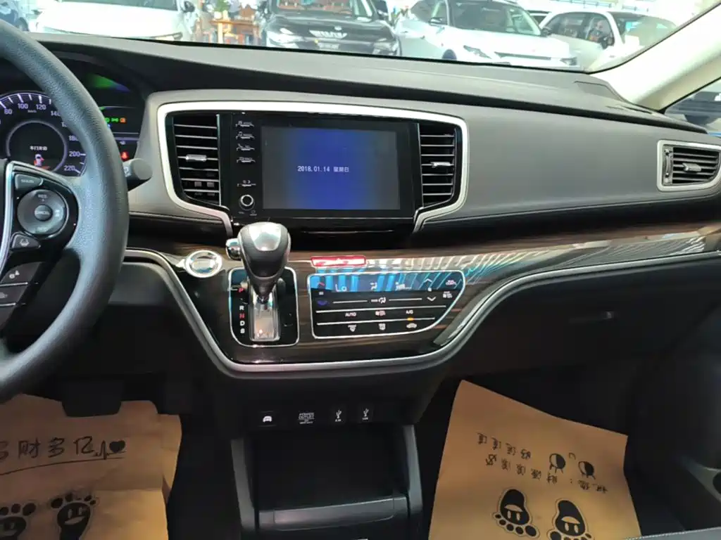 Honda Odyssey 2021 — фото 13