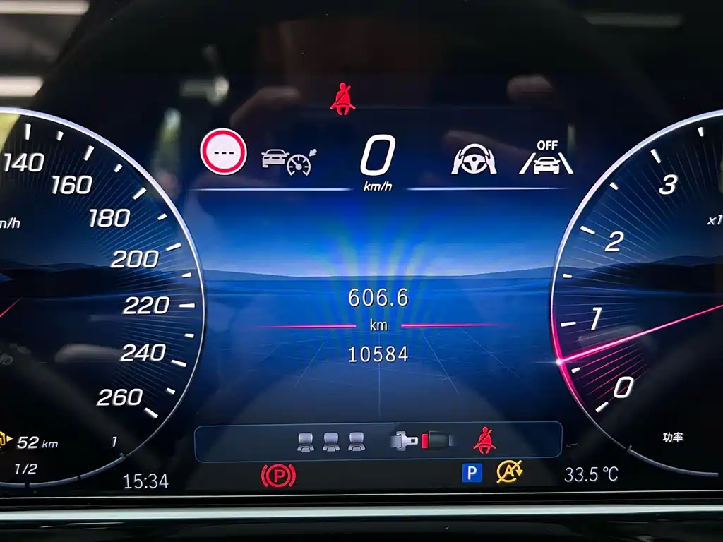 Mercedes-Benz E-Class 2025 — фото 15