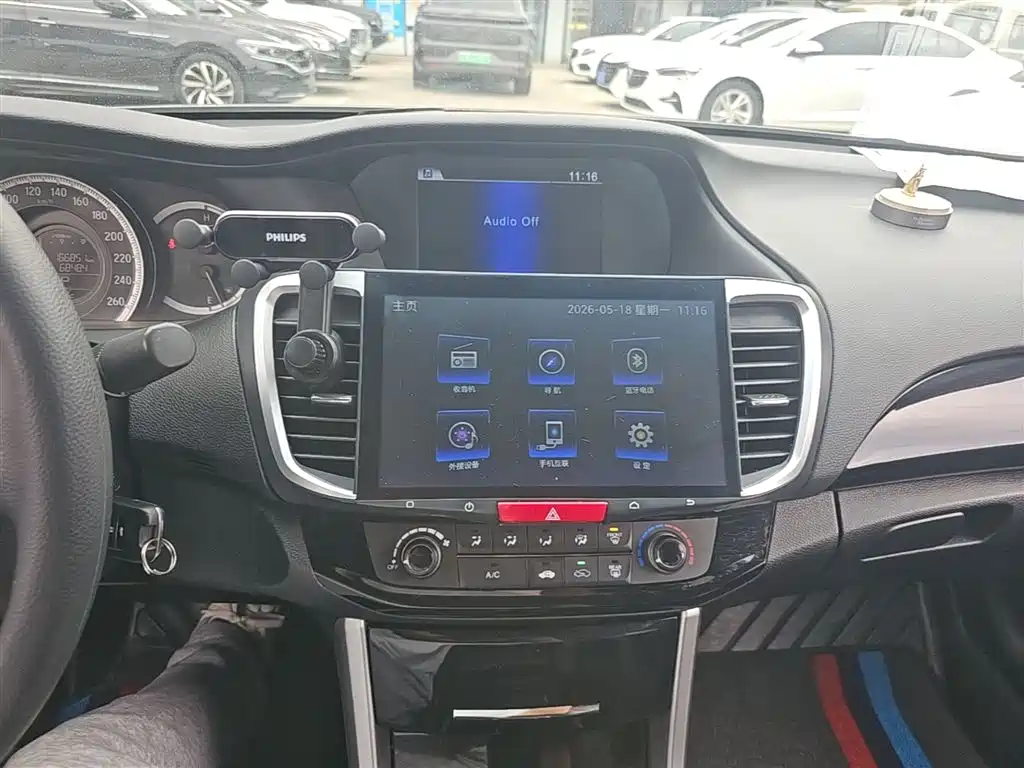 Honda Accord 2018 — фото 13