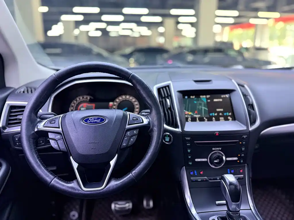 Ford Edge 2018 — фото 14