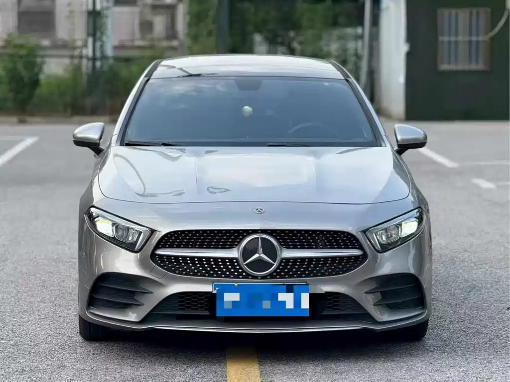 Mercedes-Benz A-Class 2019 — фото 2
