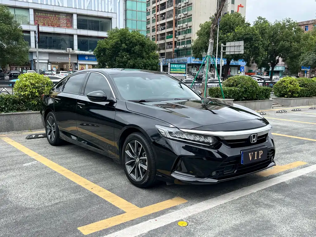 Honda Inspire 2022 — фото 3