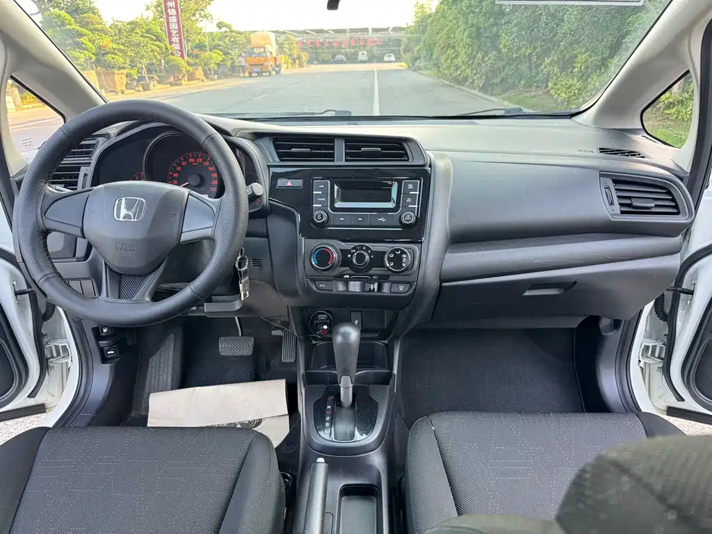 Honda Fit 2019 — фото 9