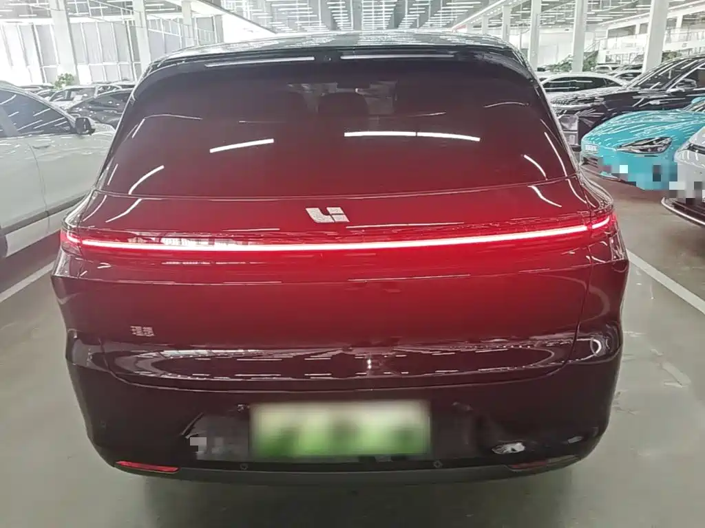 Li Auto Li L6 2025