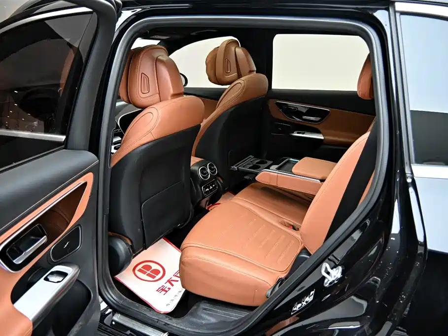 Mercedes-Benz GLC 2023 — фото 13