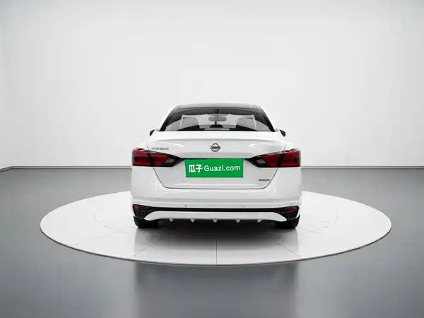 Nissan Teana 2022