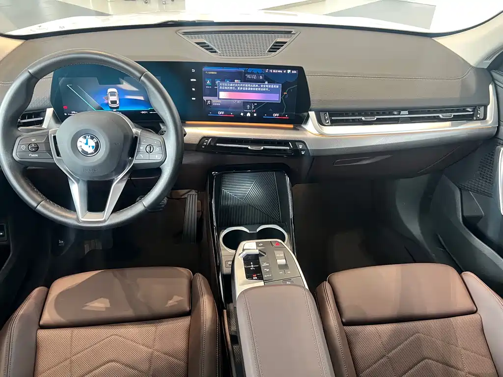 BMW X2 2025 — фото 8