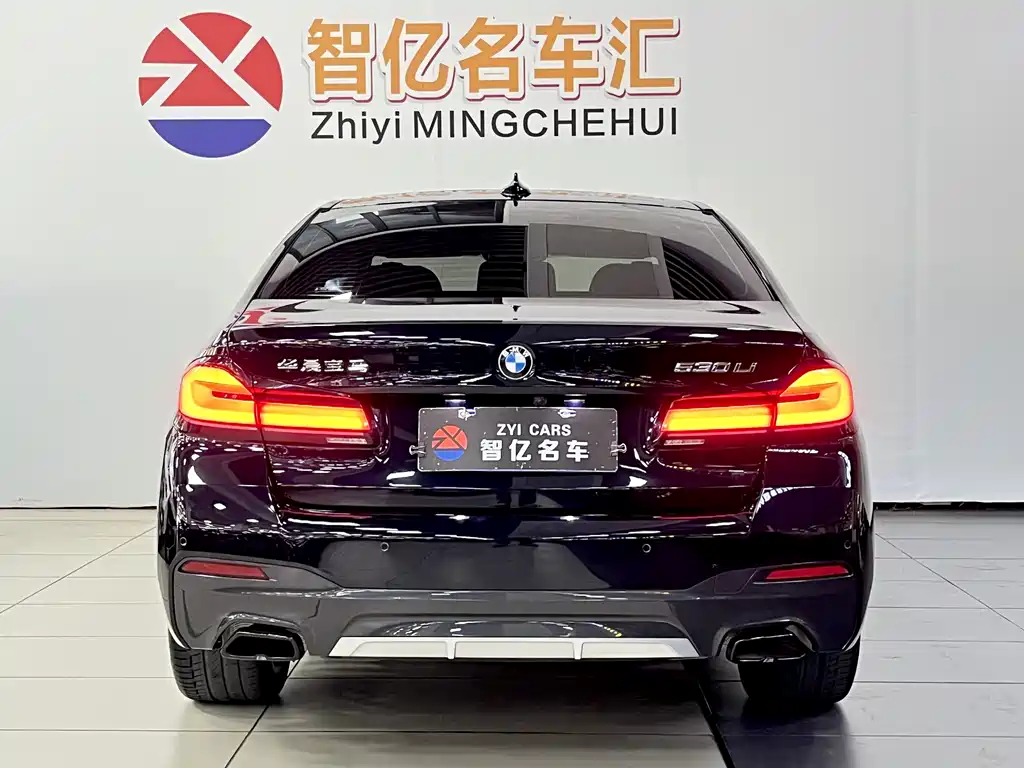 BMW 5 Series 2023 — фото 12