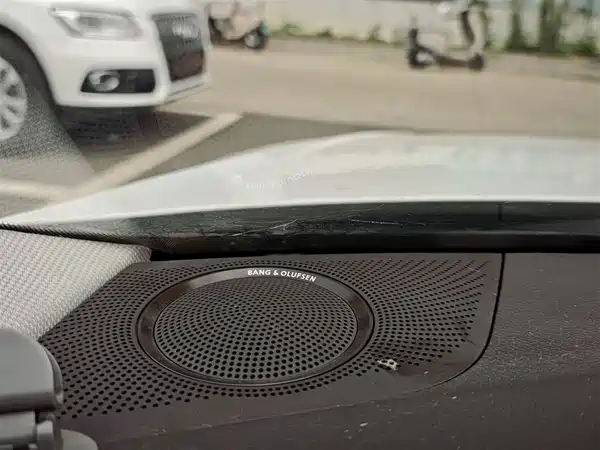 Audi A4L 2016
