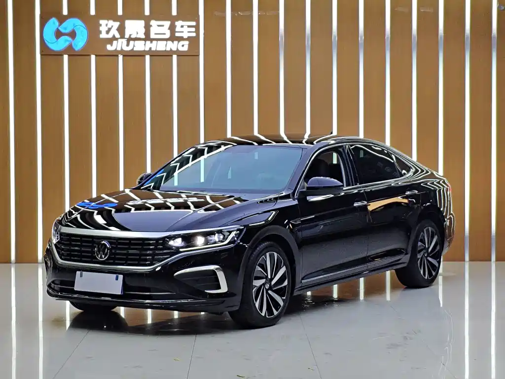 Volkswagen Passat 2024