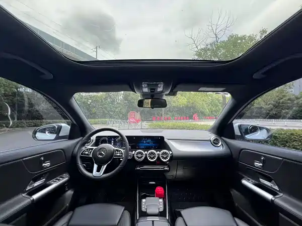 Mercedes-Benz GLA 2023