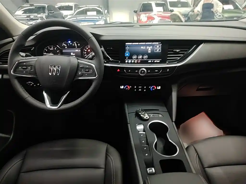Buick Regal 2025 — фото 10