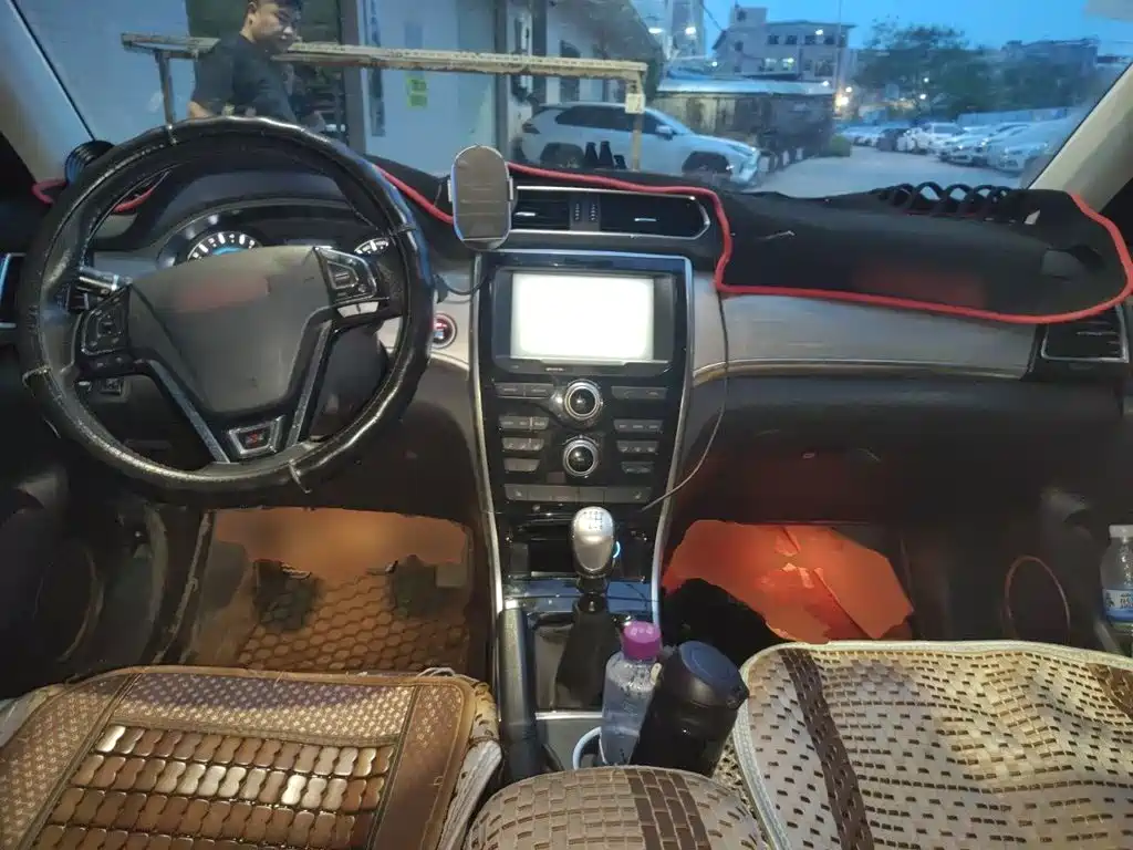 Haval H2 2015 — фото 10