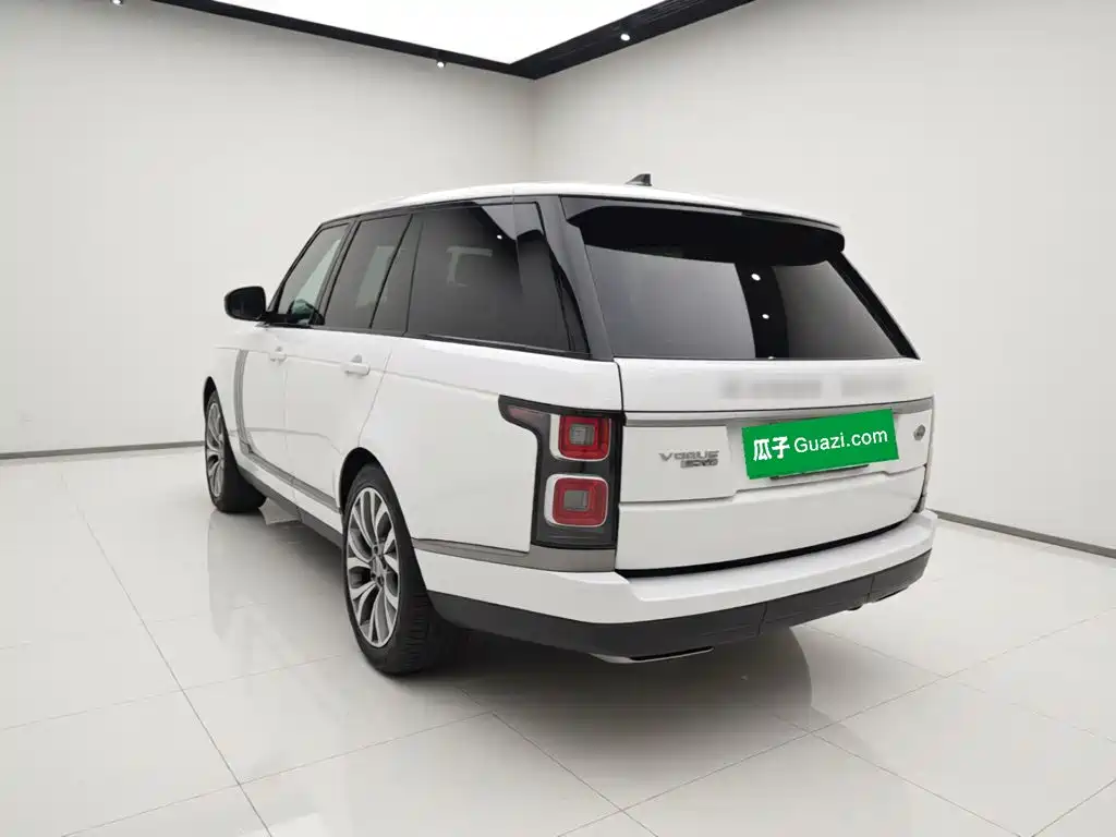 Land Rover Range Rover 2018 — фото 4