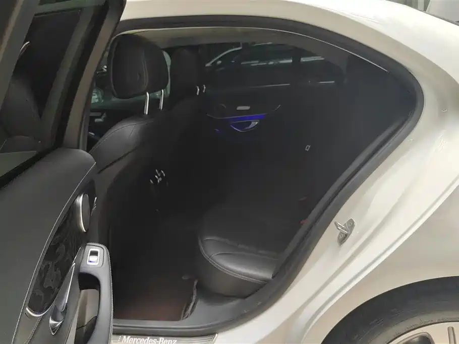Mercedes-Benz C-Class 2019 — фото 11