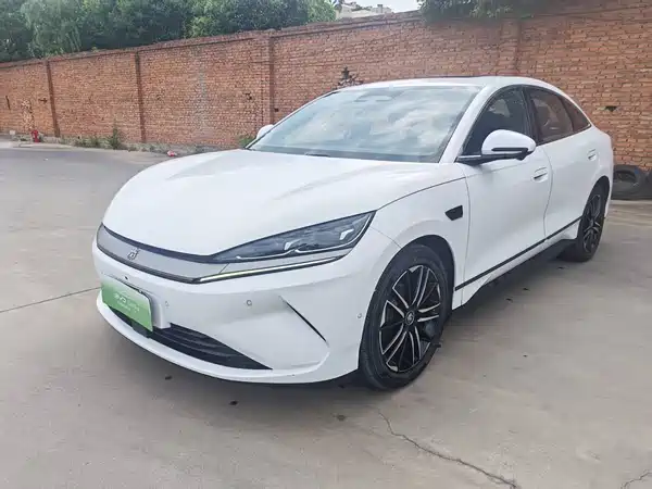 BYD Qin L 2025