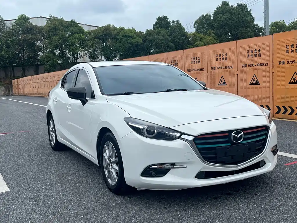 Mazda 3 Axela 2018