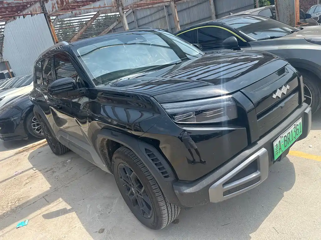 Fang Cheng Bao Titanium 3 2025