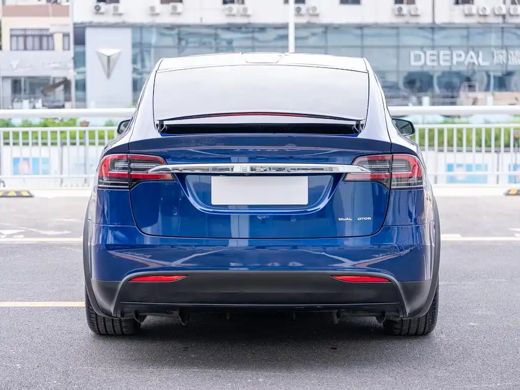 Tesla Model X 2020 — фото 3