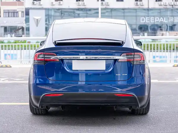 Tesla Model X 2019