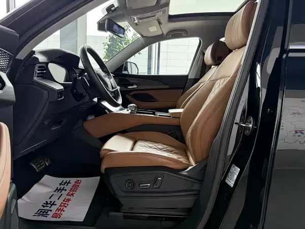 Audi Q6 2025