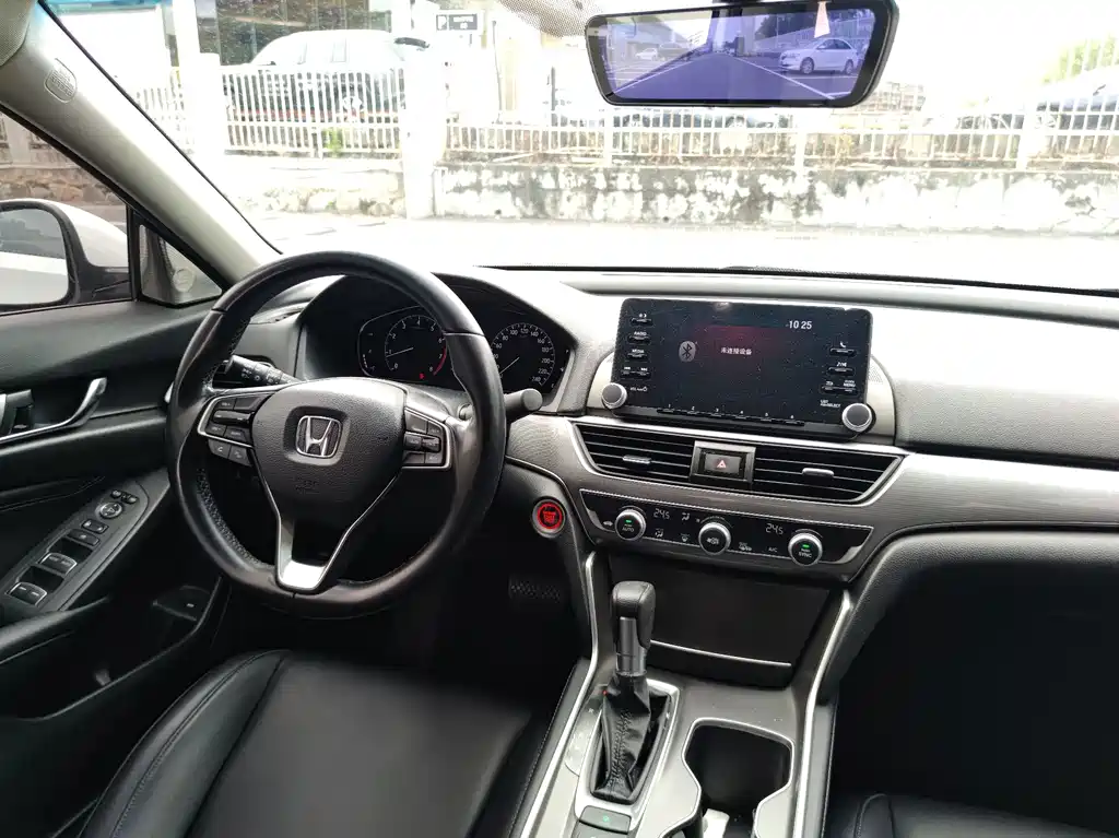 Honda Accord 2021 — фото 8