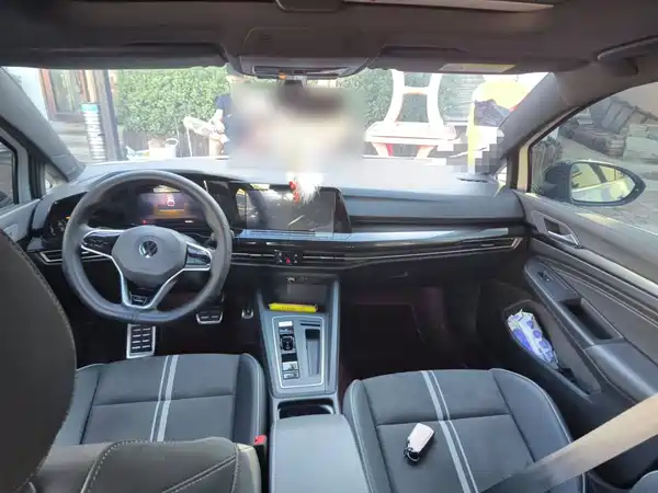 Volkswagen Golf 2024