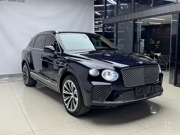 Bentley Bentayga Plug-In Hybrid 2021