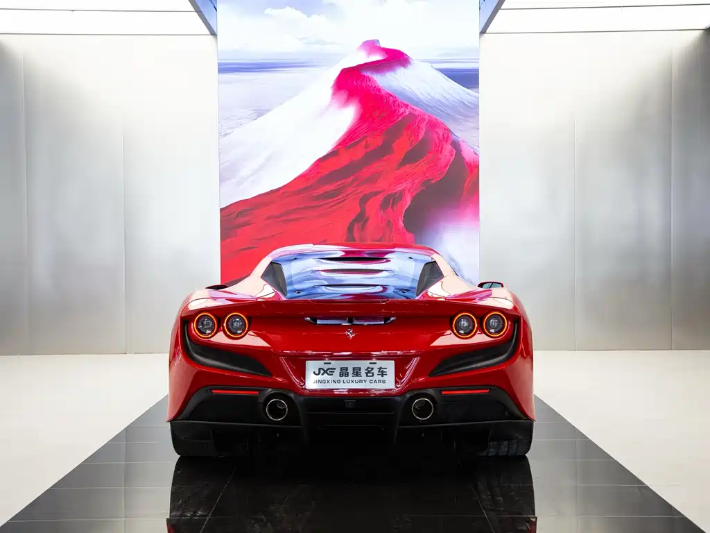 Ferrari F8 2022 — фото 11